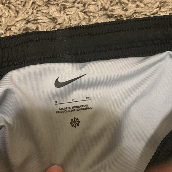 nike split shorts - Picture 4 of 4